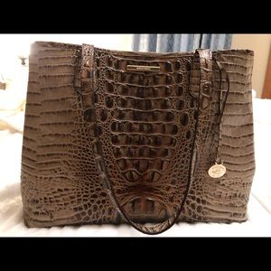 Brahmin med Julian Melbourne